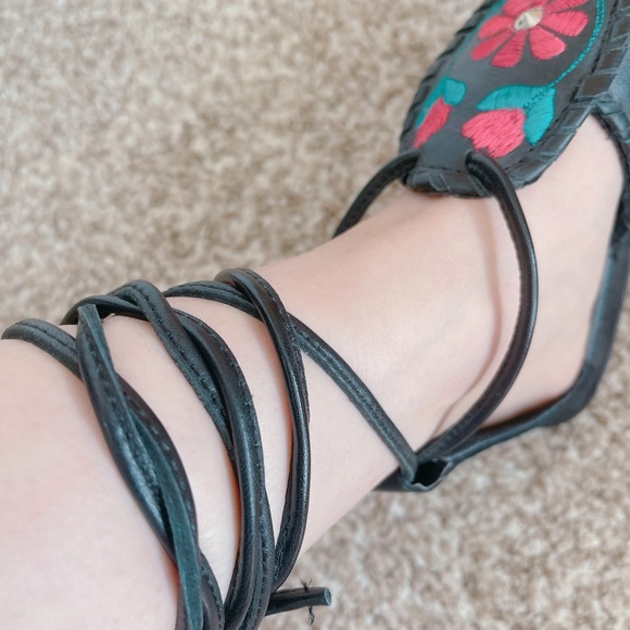ASOS gladiator black floral red embroidered sandals made in India New - Picture 5 of 11